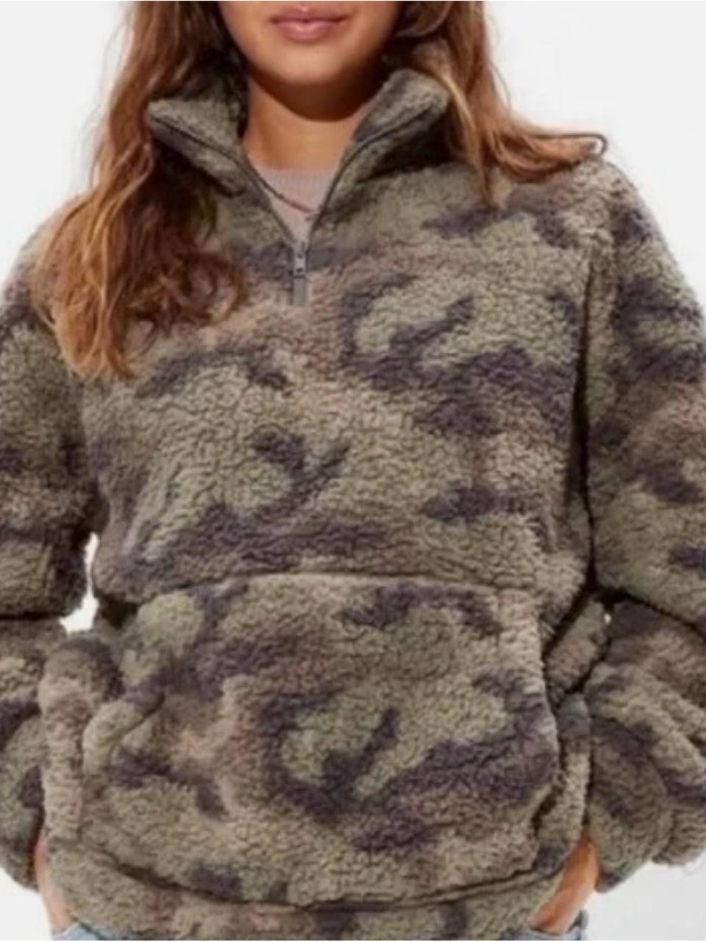 Oversized American Eagle Outfitters Olive Camo Sherpa Half-Zip Pullover